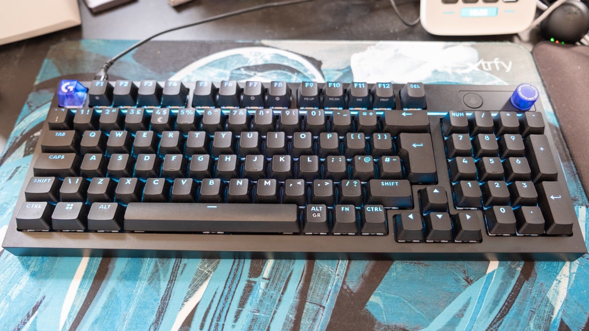 Featured image Quirky and Satisfying Logitech G316 X 98 Keyboard Review