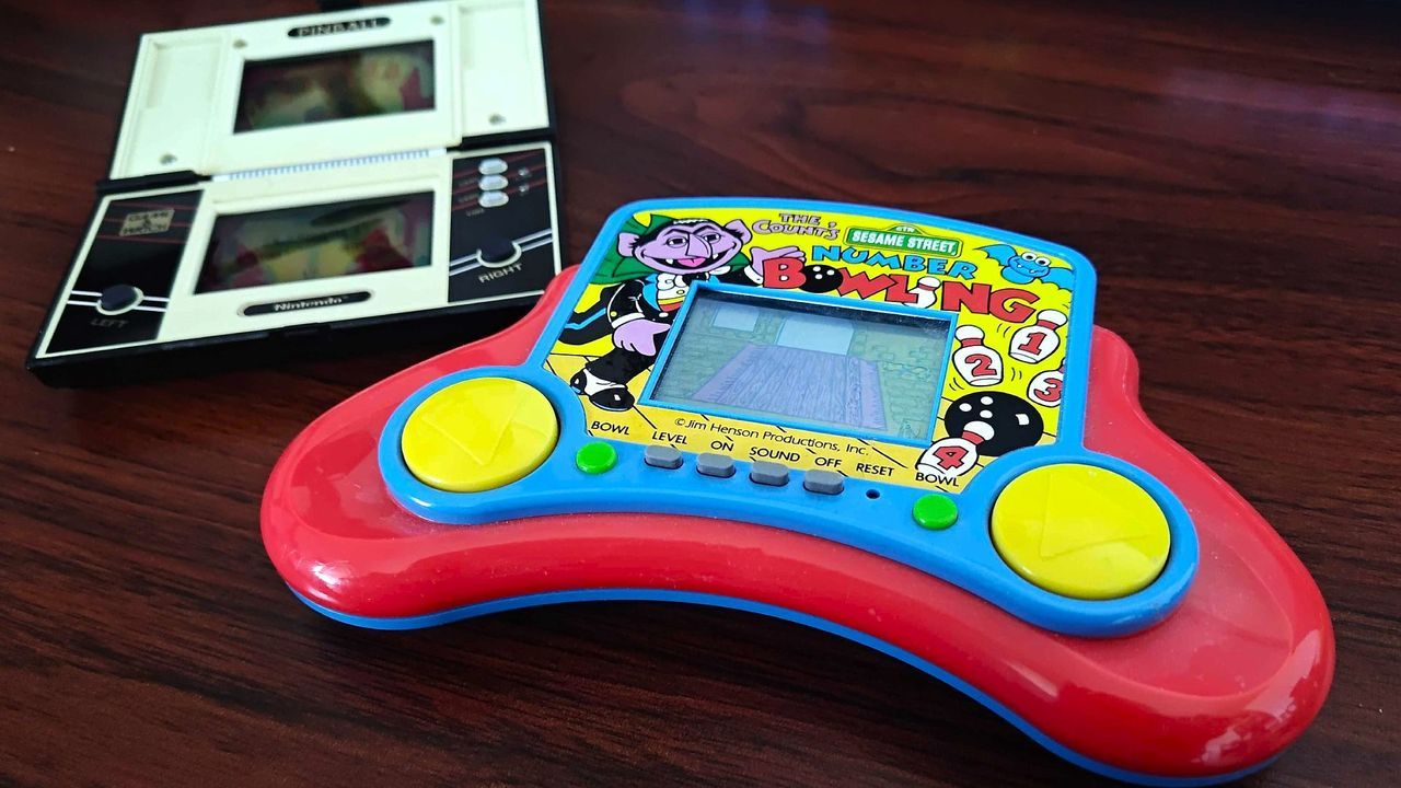 Featured image LCD emulation saves iconic Nintendo handhelds and cursed rivals