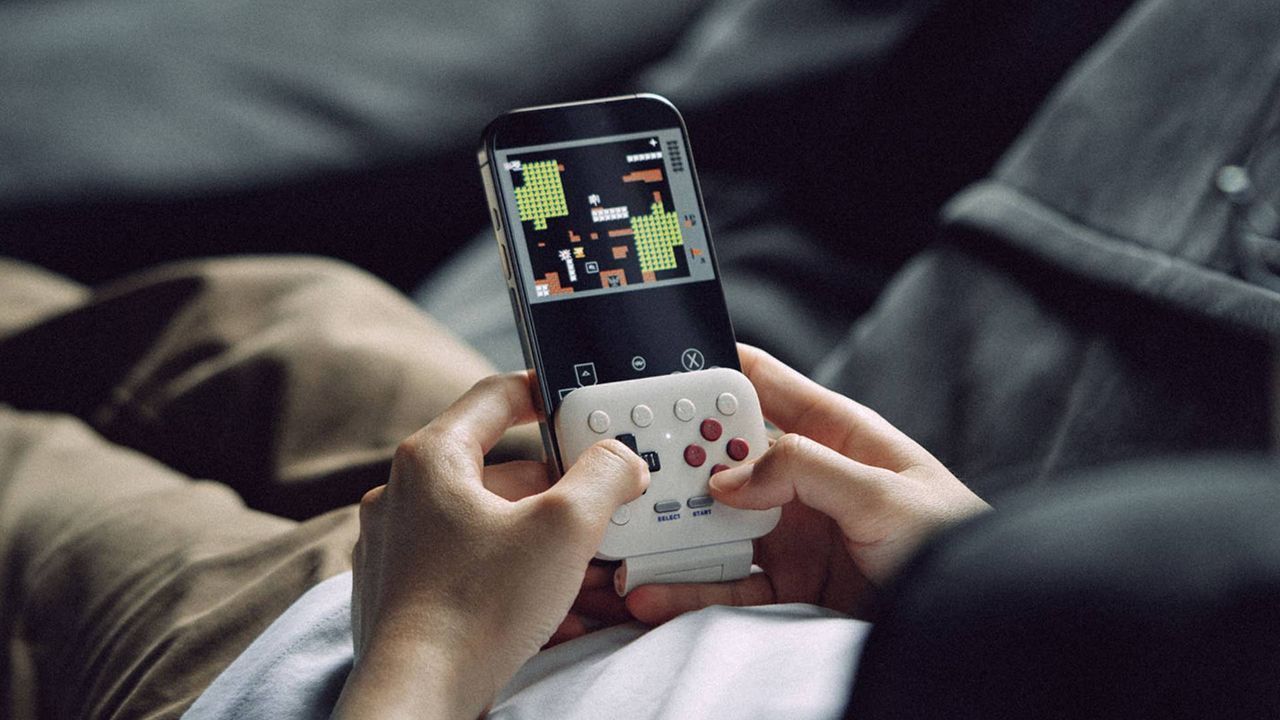 Featured image FlipPad vs Game Boy Which Controller Wins Under 30