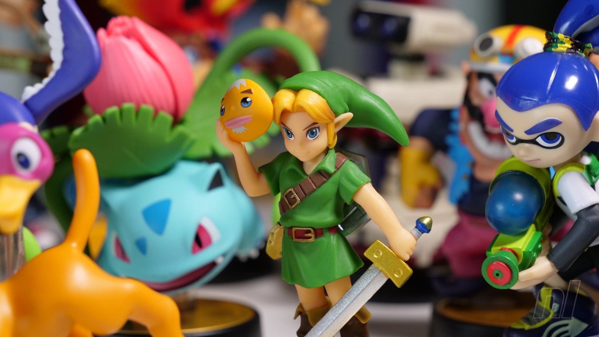 Featured image amiibo listings spotted on GameStops internal database
