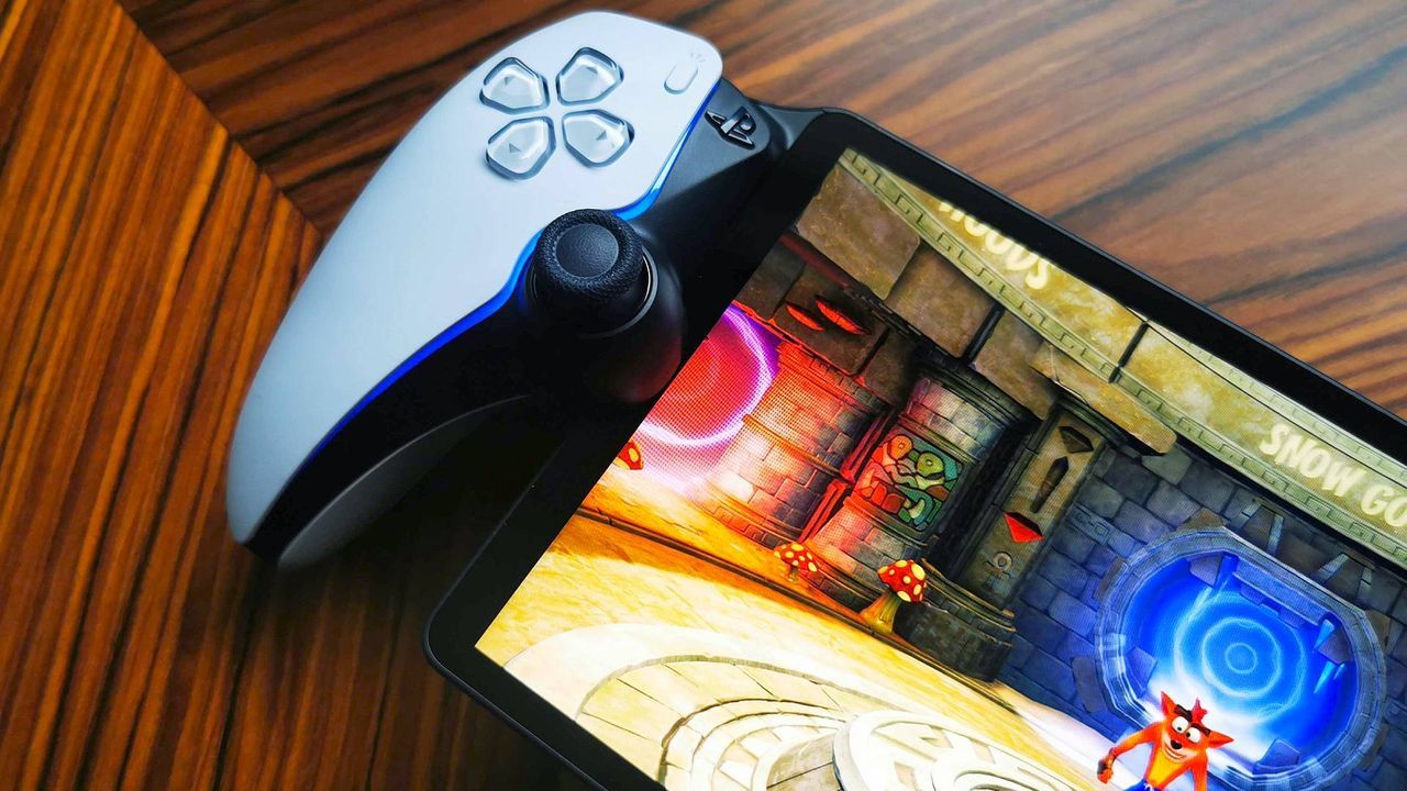 Featured image Exboss says skip the home console to sell PS6 handhelds