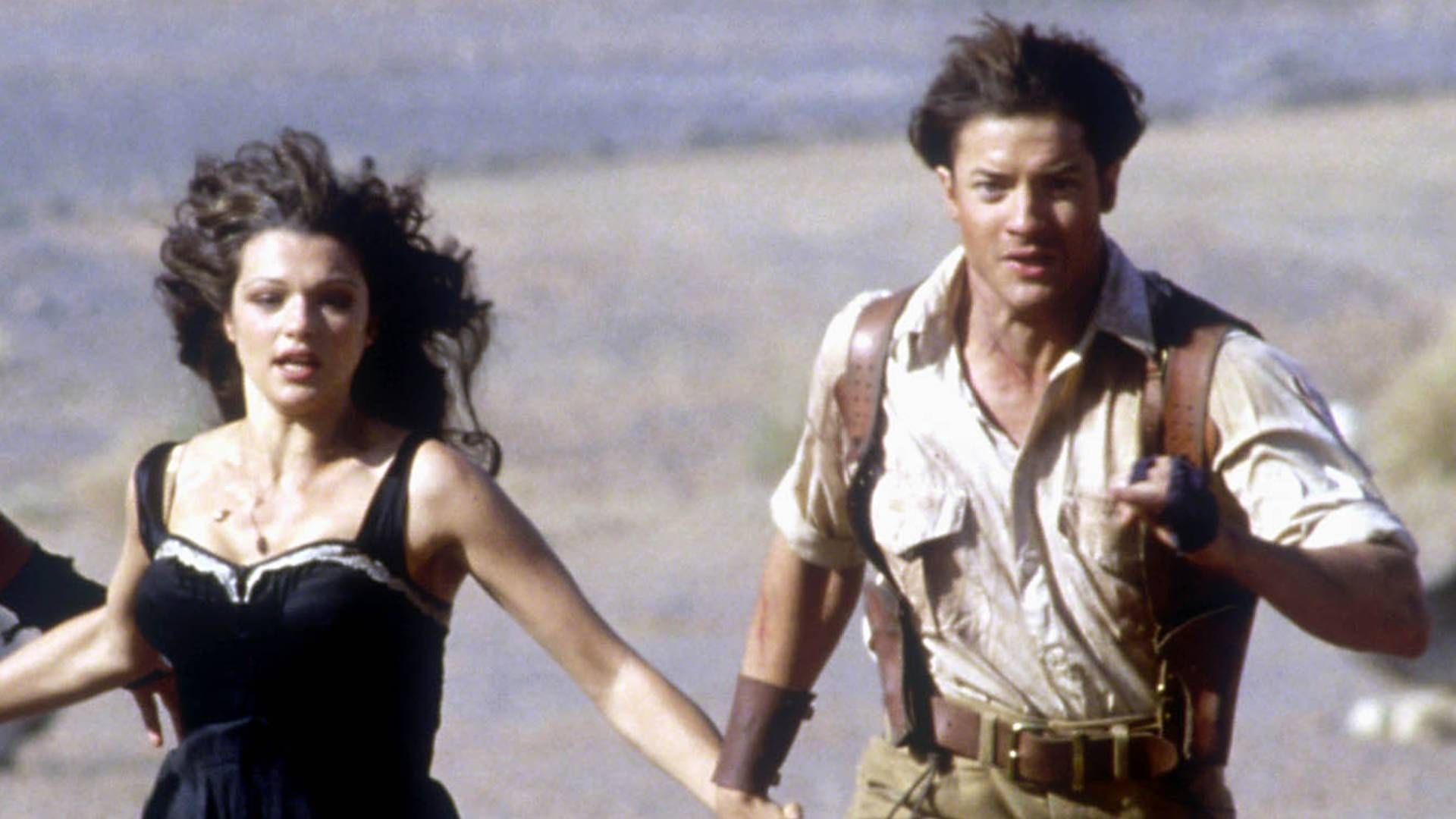 Featured image Fraser and Weisz return as Rick and Evelyn in The Mummy 4 set photos