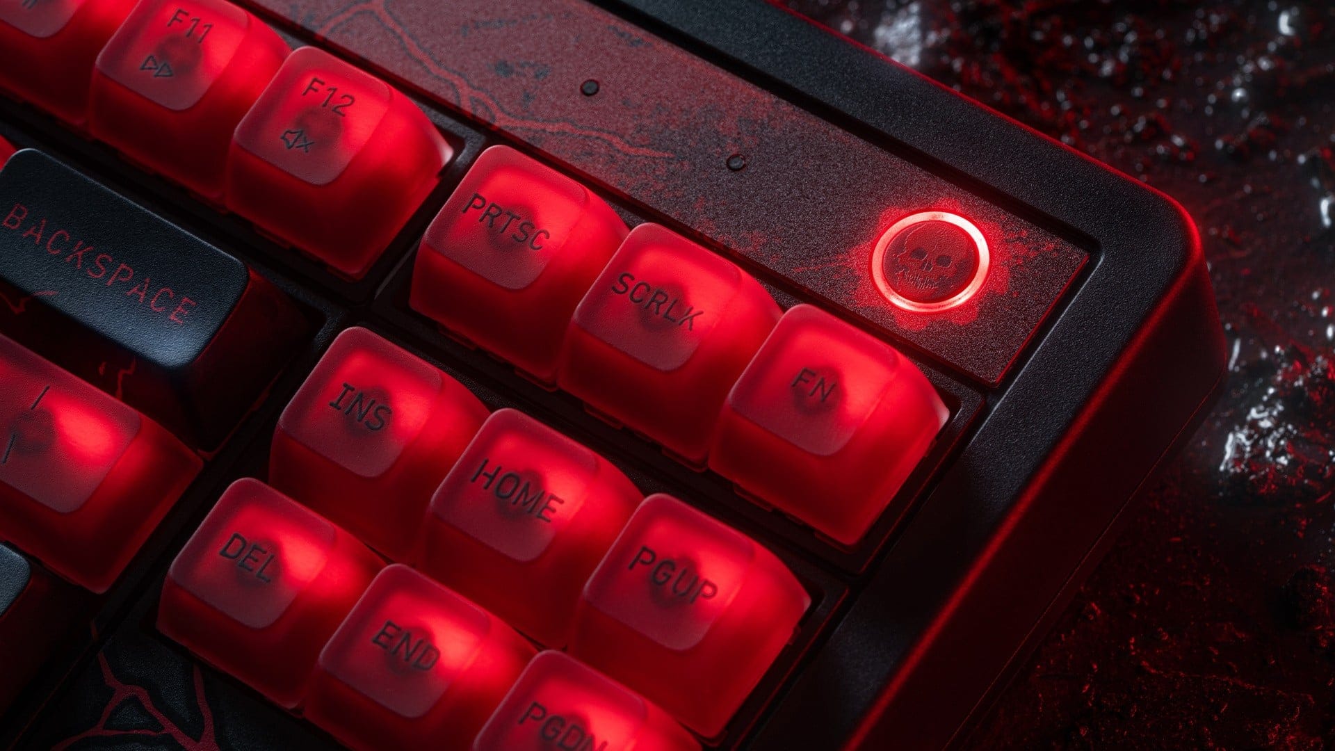 Featured image Gears of War Retro Gear 8BitDo Limited Edition Keyboard