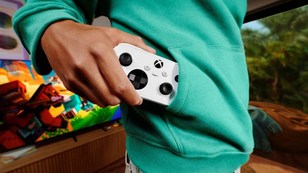 Featured image Xbox Nano Controller for Smaller Hands