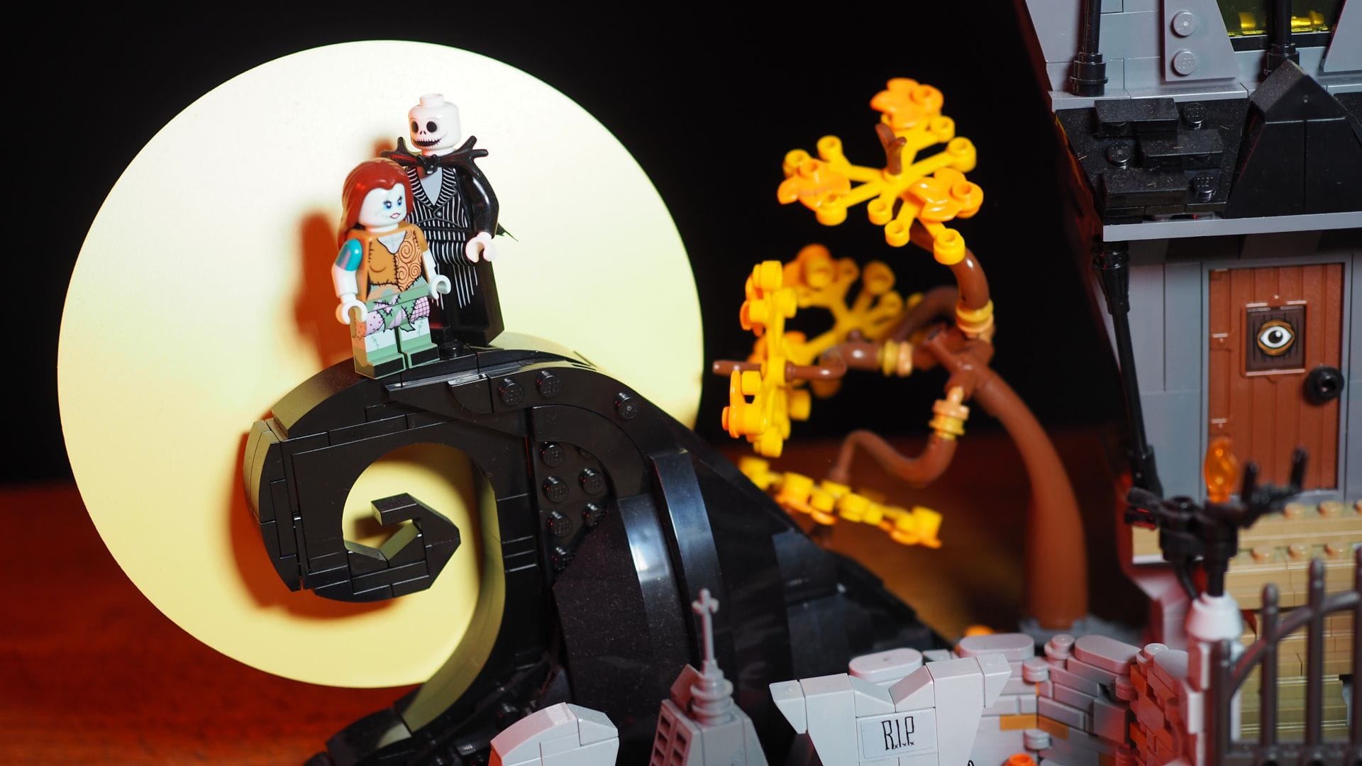 Featured image Build your Lego Halloween sets this weekend