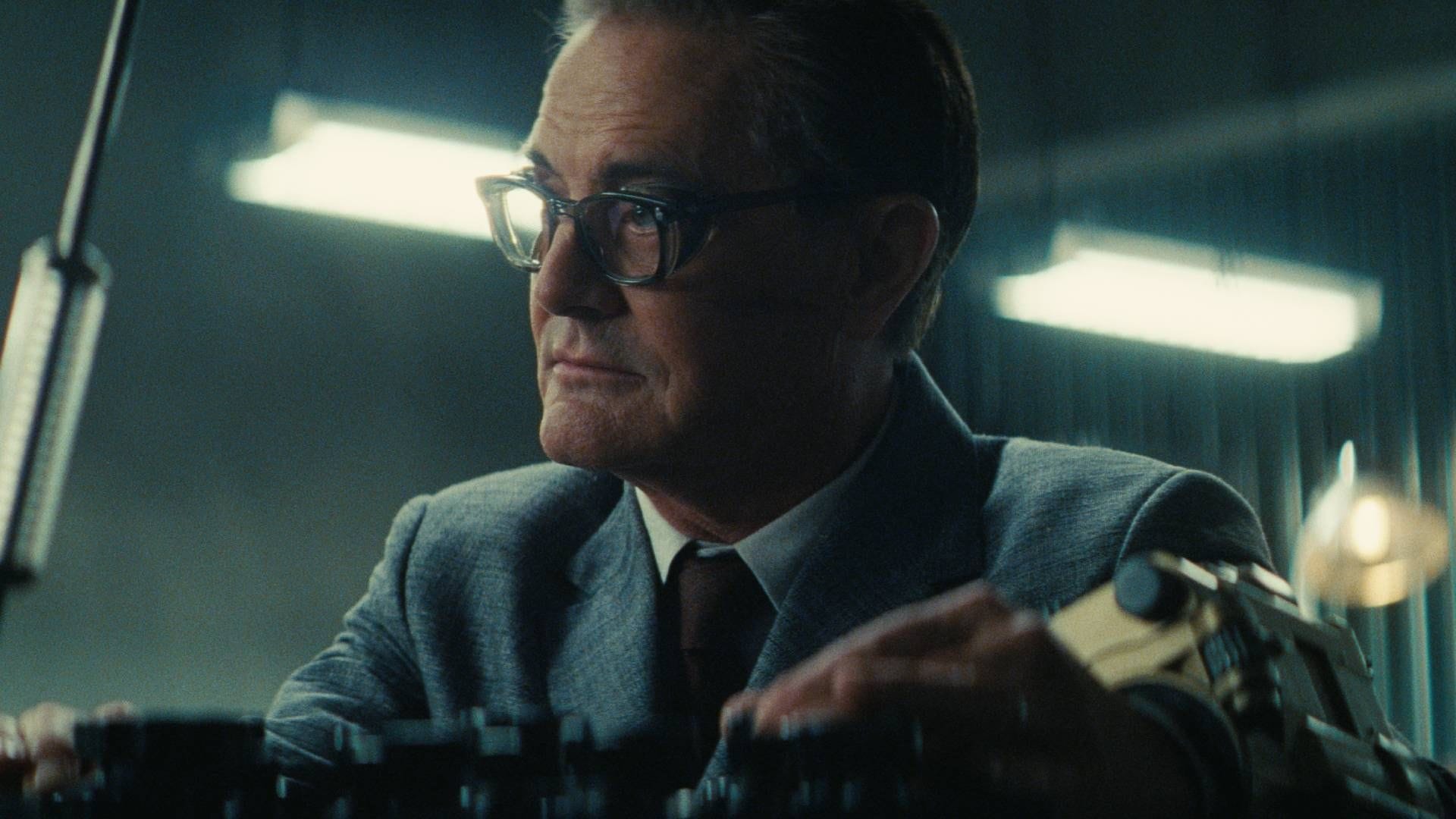 Featured image Fallout S3 premiere May or June Kyle MacLachlan says