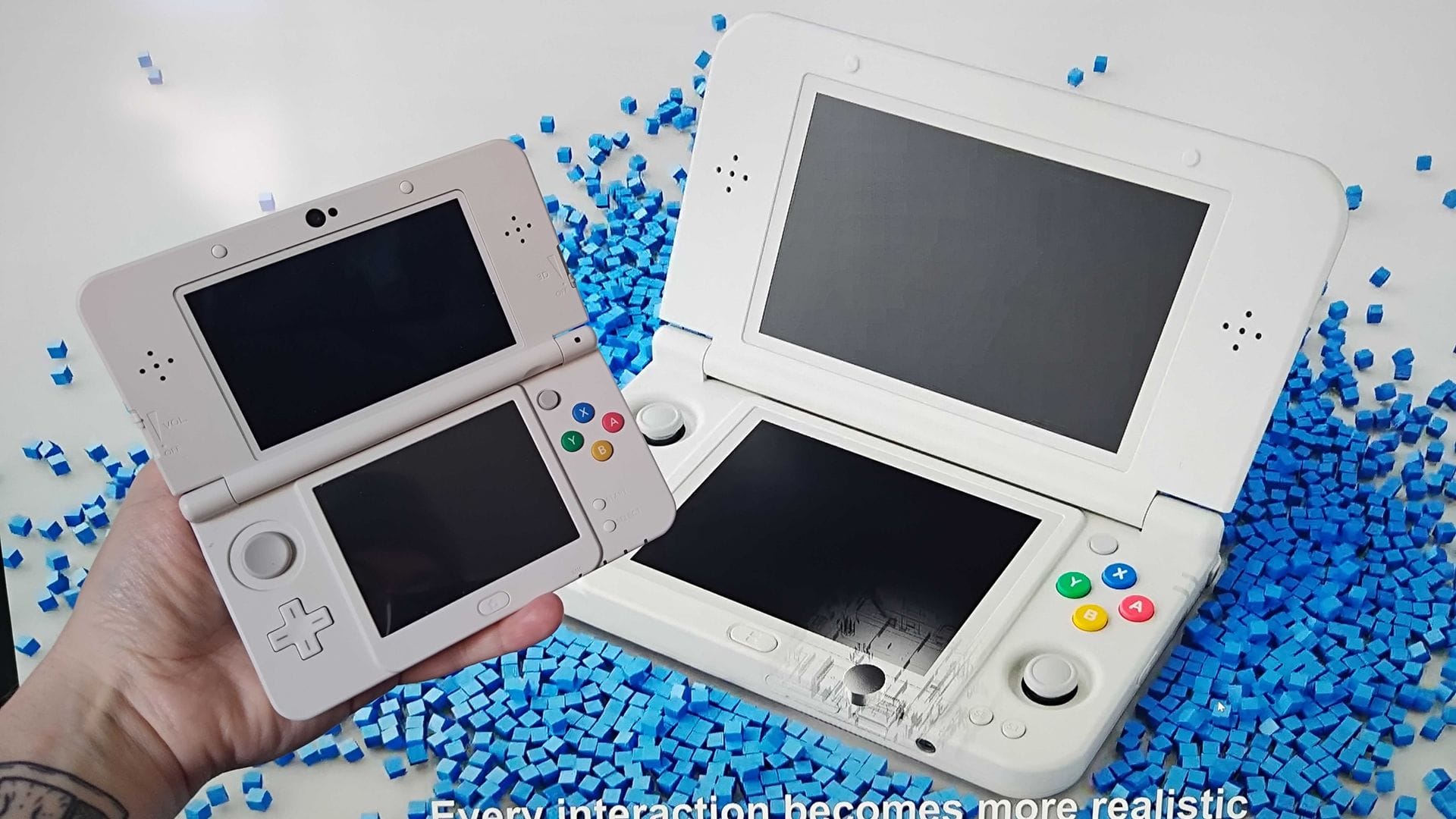 Featured image Anbernic enters dualscreen handhelds with a new 3DS clone